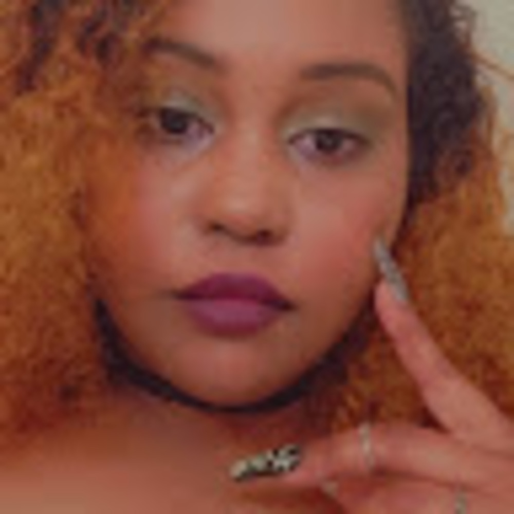 Meet your Posher, Chenoa